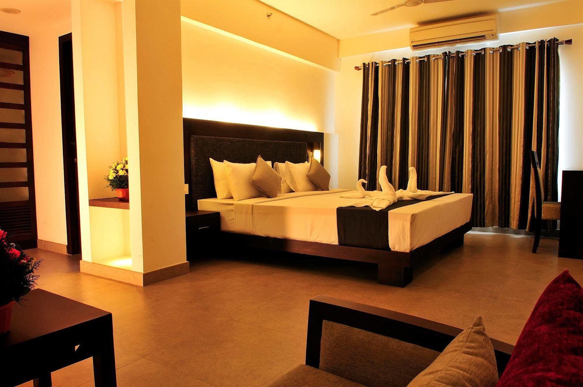 Copper Folia Hotel Kozhikode Ngoại thất bức ảnh